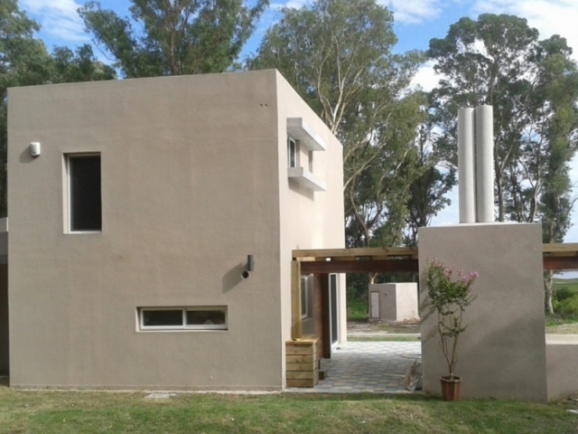 Casa en Solis, 175 m², Uruguay - La casa vista de perfil, elegancia y buen gusto en el acabado.