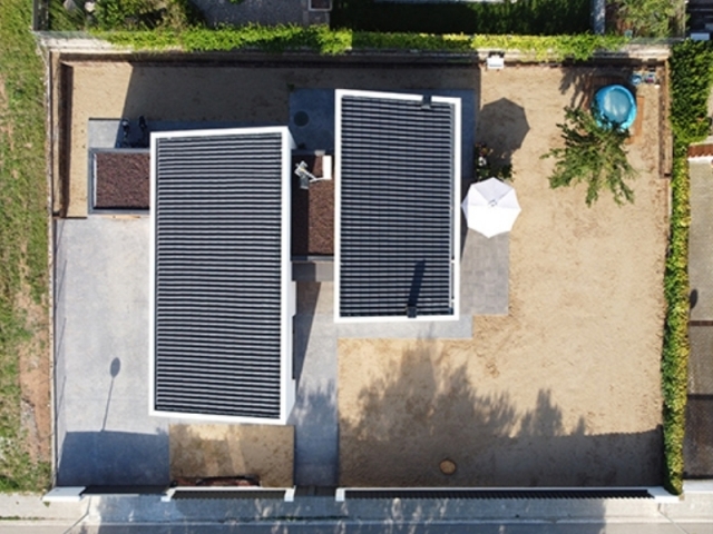 Elicsia Singular entrega una nueva casa prefabricada - Vista aérea de la disposición de los 2 módulos de la casa.